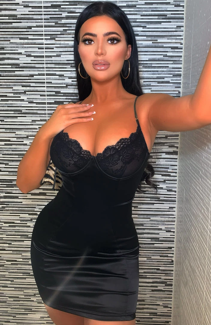 S.D NEW ARRIVALS Chantel Mini Dress - Black