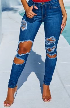 V.B CLOTHING Amelia Jeans - Medium Blue