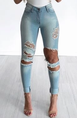 V.B CLOTHING Amelia Jeans - Light Blue