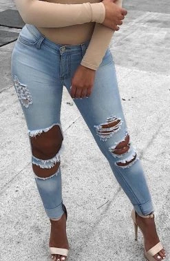 V.B CLOTHING Amelia Jeans - Light Blue