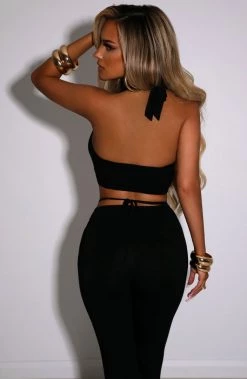 L.F Aniya Crop - Black NEW ARRIVALS