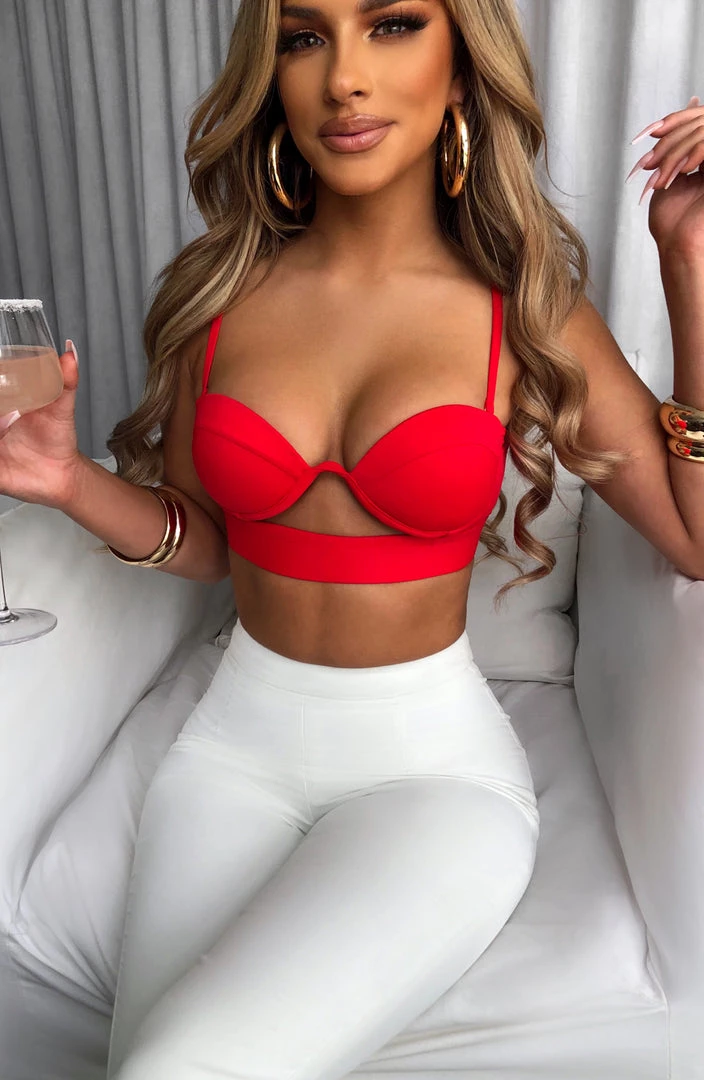 C.F NEW ARRIVALS Brienna Top - Red