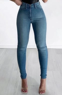 J.T CLOTHING Kyla Jeans - Light Blue