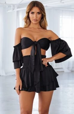 F.I Shakira Set - Black BACK IN