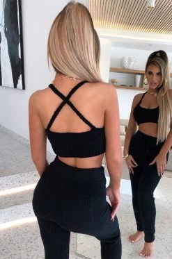 C.F Abby Cozy Crop - Black