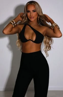 L.F Xena Crop - Black NEW ARRIVALS