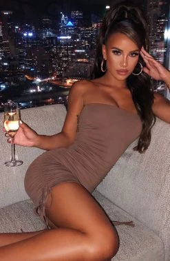 M.T BACK IN Adelle Mini Dress - Chocolate